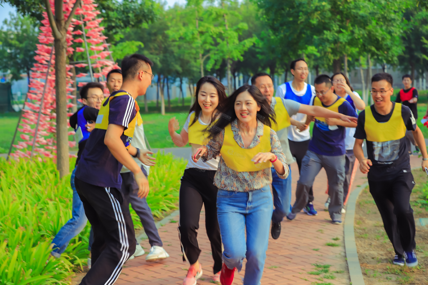 北京汽車集團愛情海玫瑰莊園撕名牌主題團建 - 啟程團建